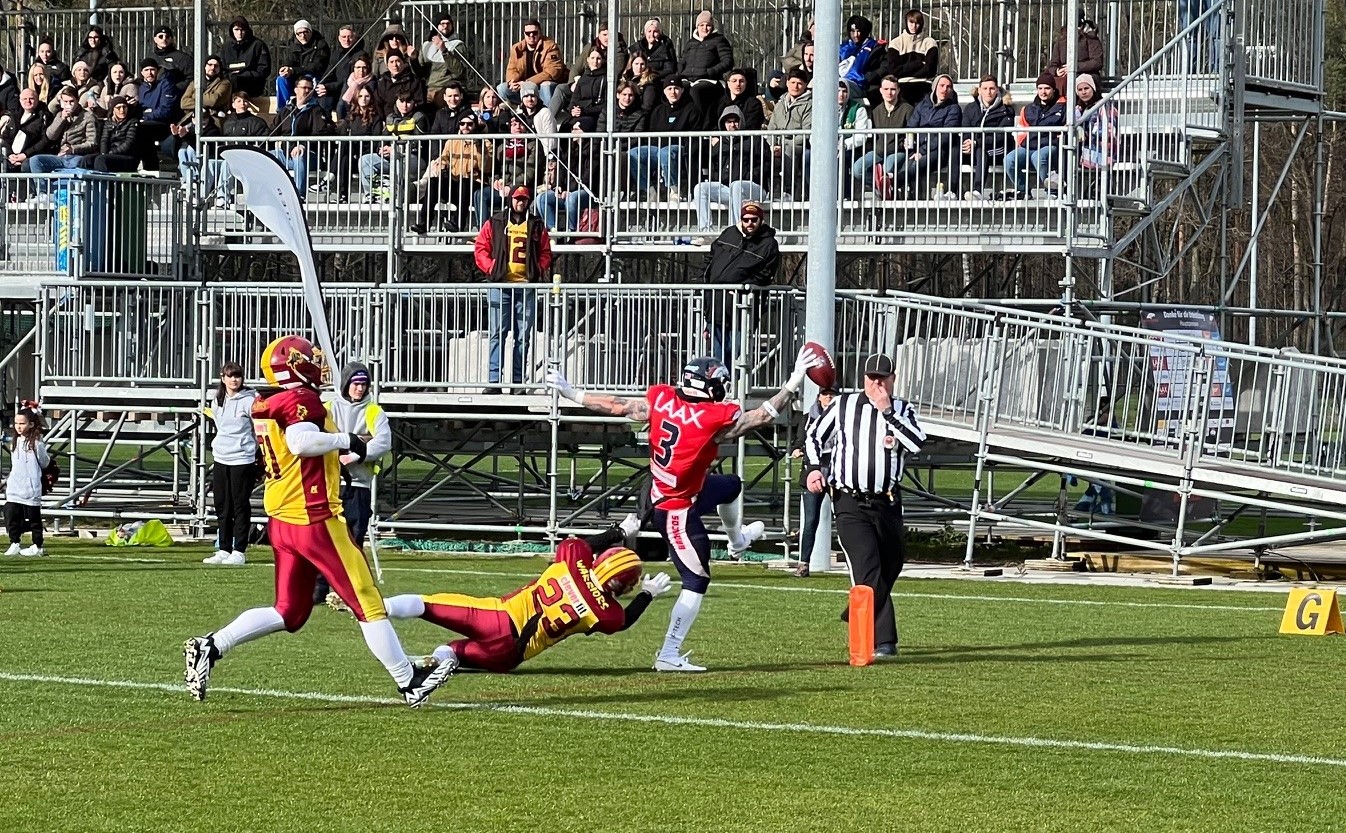 Touchdown-Lauf von US-Import Max Gray zum 21:3.